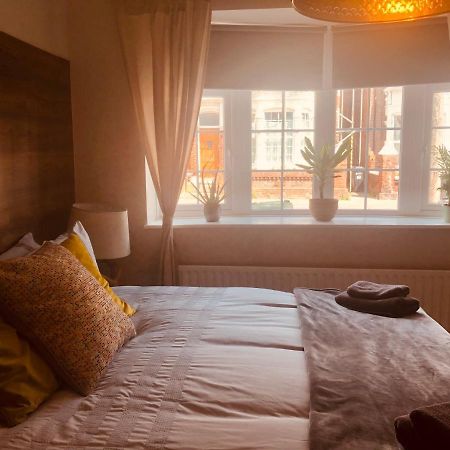 Maritime Pods Hotel พอร์ตสมัธ ภายนอก รูปภาพ